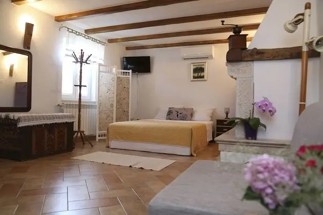 Romantic Stüdyo, Teras, Bahçe Manzaralı (Ground Floor Maxi)