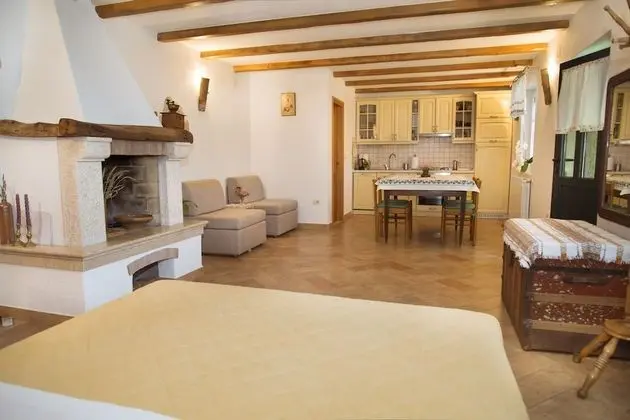 Romantic Stüdyo, Teras, Bahçe Manzaralı (Ground Floor Maxi)