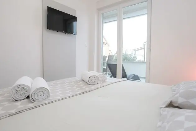 Deluxe Apart Daire, Teras