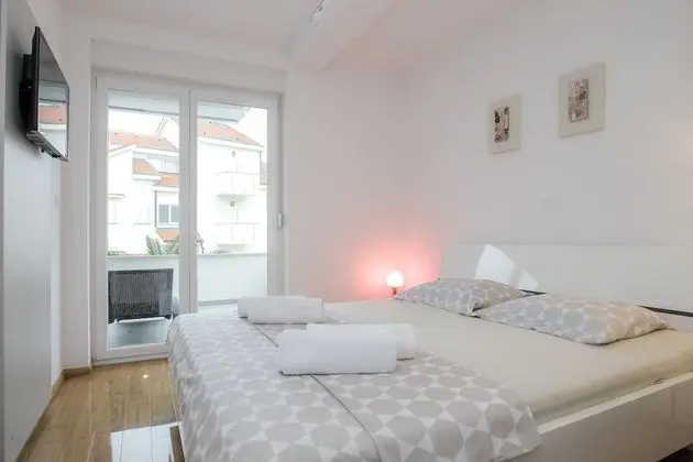 Deluxe Apart Daire, Teras