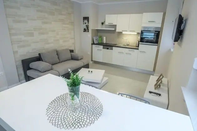Deluxe Apart Daire, Teras