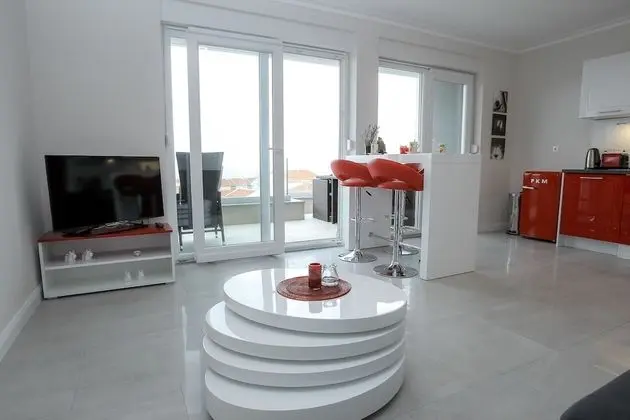 Deluxe Apart Daire, Teras