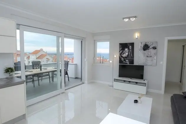 Deluxe Apart Daire, Teras