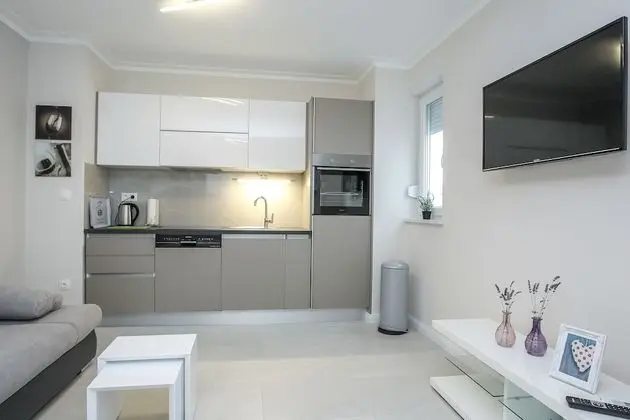 Deluxe Apart Daire, Teras