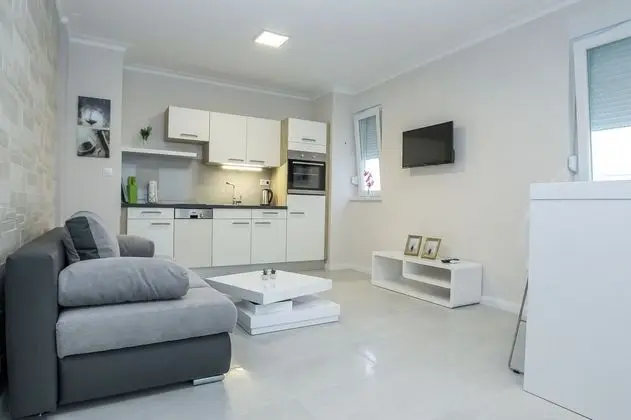 Deluxe Apart Daire, Teras
