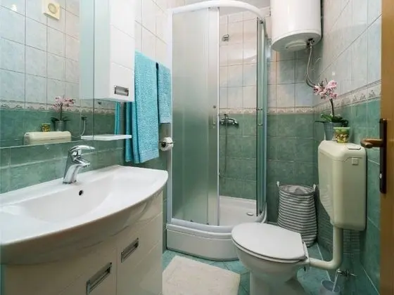 Apart Daire (Four Bedroom Apartment with Balcony)