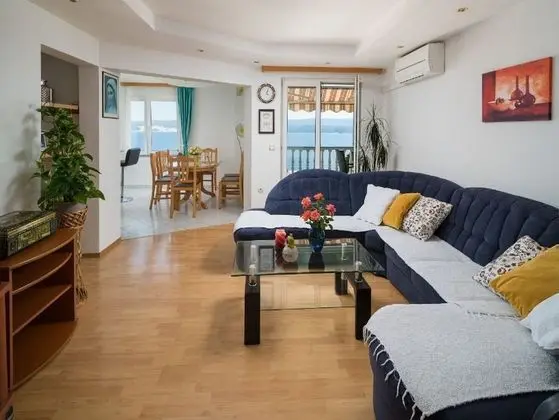 Apart Daire (Four Bedroom Apartment with Balcony)