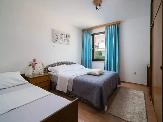 Apart Daire (Four Bedroom Apartment with Balcony)