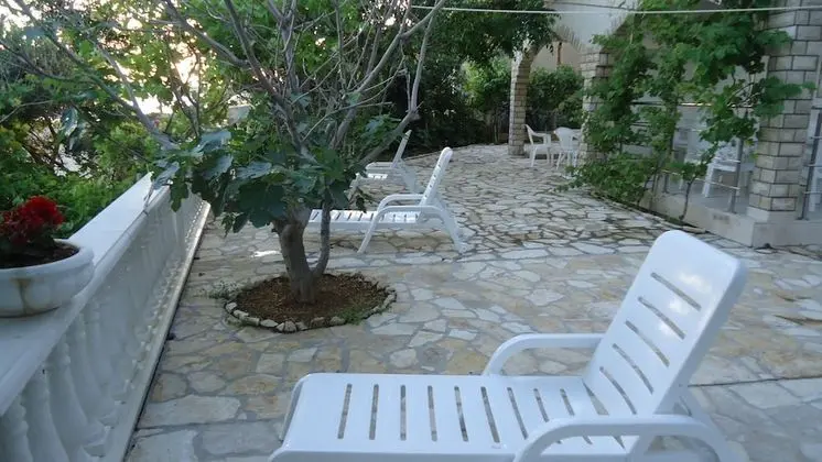 Apart Daire, 2 Yatak Odası, Teras, Bahçe Manzaralı (A2)