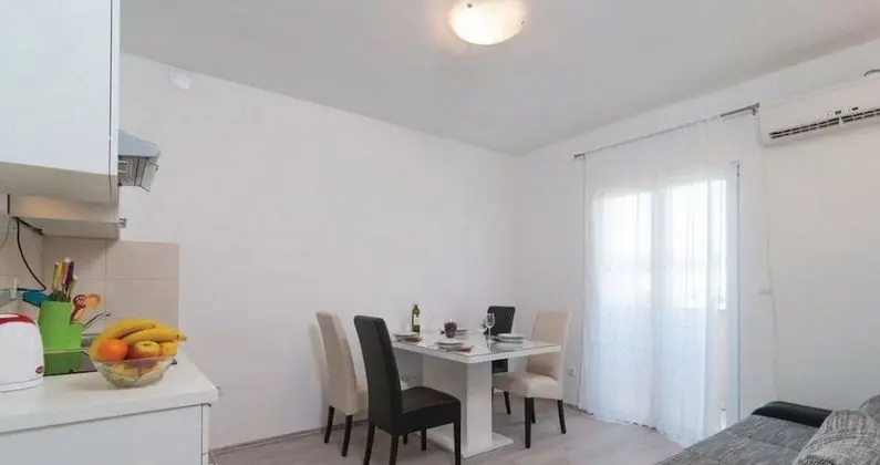 Apart Daire, 2 Yatak Odası, Balkon