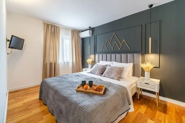 Apart Daire (Penthouse Two bedroom apartment with )