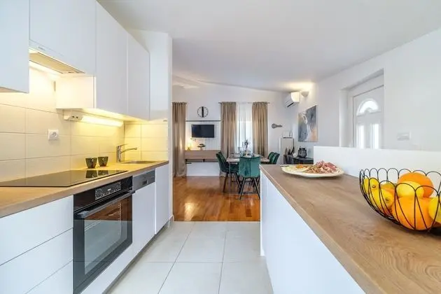 Apart Daire (Penthouse Two bedroom apartment with )