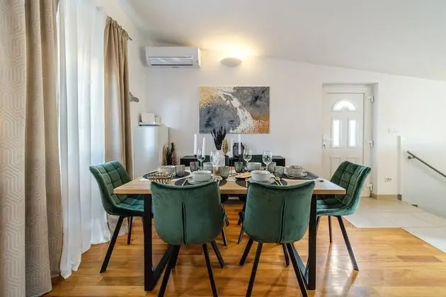 Apart Daire (Penthouse Two bedroom apartment with )