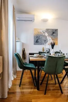 Apart Daire (Penthouse Two bedroom apartment with )