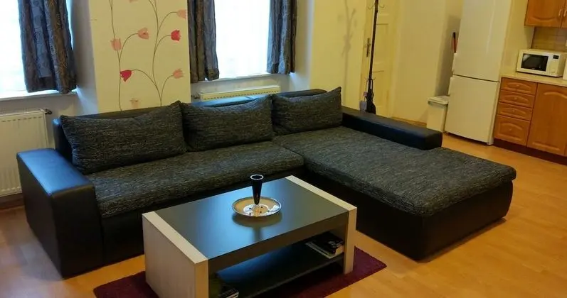 Apart Daire, 2 Yatak Odası, Avlu