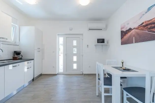 Apart Daire, Deniz Manzaralı (A2)