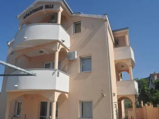 Stüdyo (Studio Apartment with Balcony)