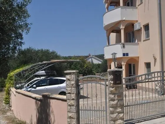 Stüdyo (Studio Apartment with Balcony)