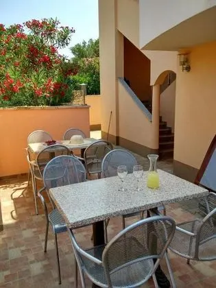 Stüdyo (Studio Apartment with Sea View)