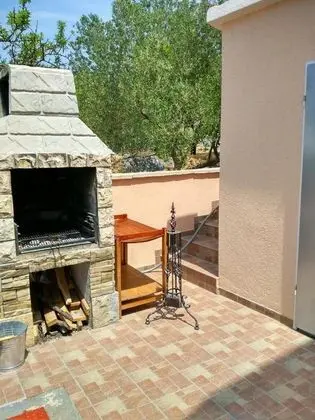 Stüdyo (Studio Apartment with Sea View)