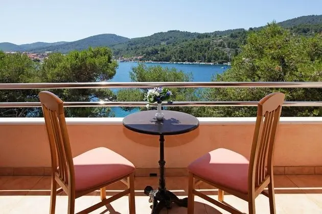 Studio Suite with Balcony Sea View