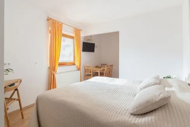 Comfort Apart Daire, Bahçe Manzaralı