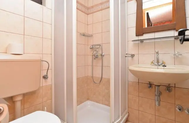 Apart Daire, 1 Yatak Odası (881/2056)