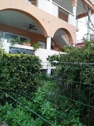 Stüdyo (Studio Apartment with Terrace)