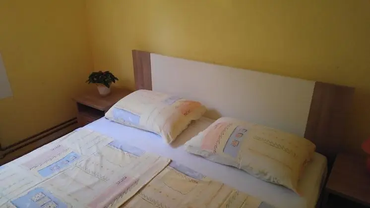 Apart Daire, 1 Çift Kişilik Yatak ve Çekyat