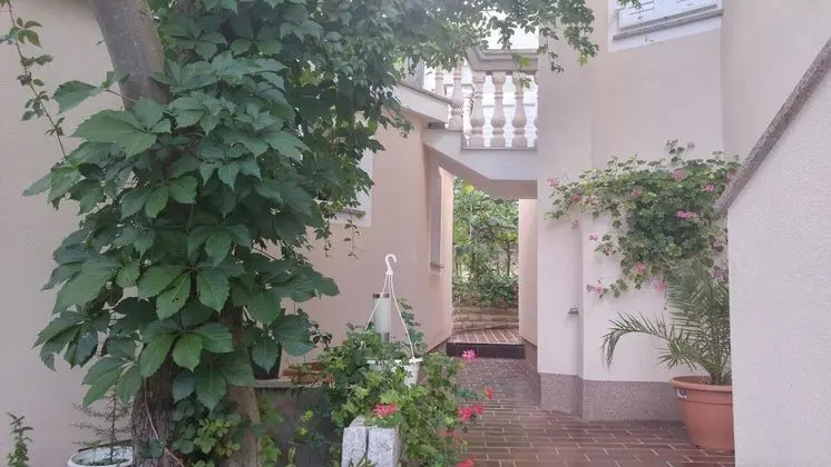 Apart Daire, 1 Çift Kişilik Yatak ve Çekyat