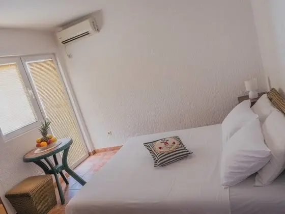 Tek Büyük Yataklı Oda, Balkon
