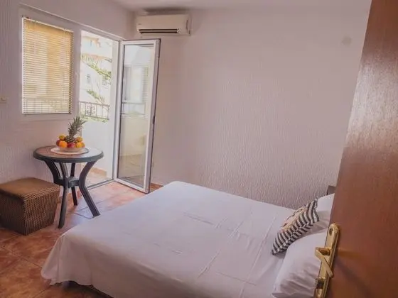 Tek Büyük Yataklı Oda, Balkon