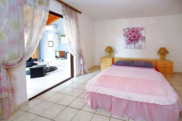 Apart Daire, 1 Çift Kişilik Yatak