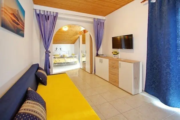 Apart Daire, 1 Çift Kişilik Yatak ve Çekyat