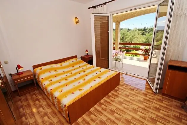 Comfort Apart Daire, 1 Yatak Odası, Teras, Bahçe Manzaralı