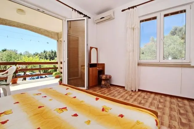 Comfort Apart Daire, 1 Yatak Odası, Teras, Bahçe Manzaralı