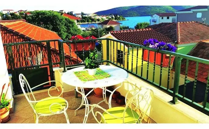 Apart Daire, Deniz Manzaralı (2+1 Vintage)