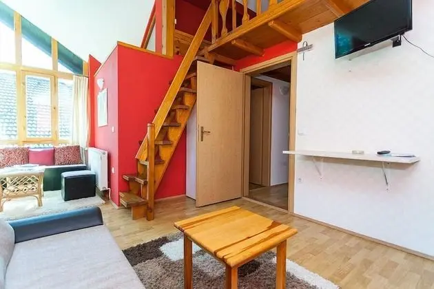 Apart Daire, Bahçe Manzaralı
