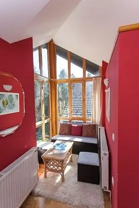 Apart Daire, Bahçe Manzaralı