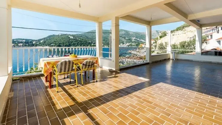 Apart Daire (Two Bedroom Apartment with Terrace)