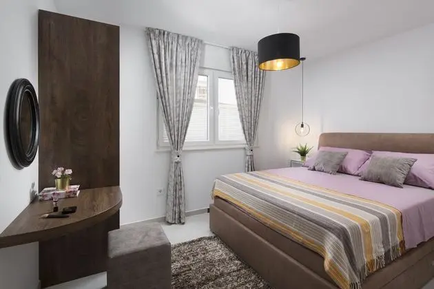 Deluxe Apartment A1