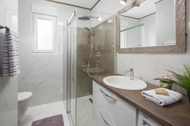 Deluxe Apartment A1
