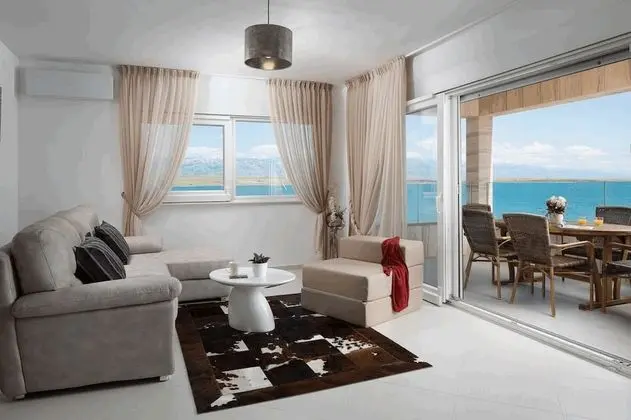 Deluxe Apartment A3