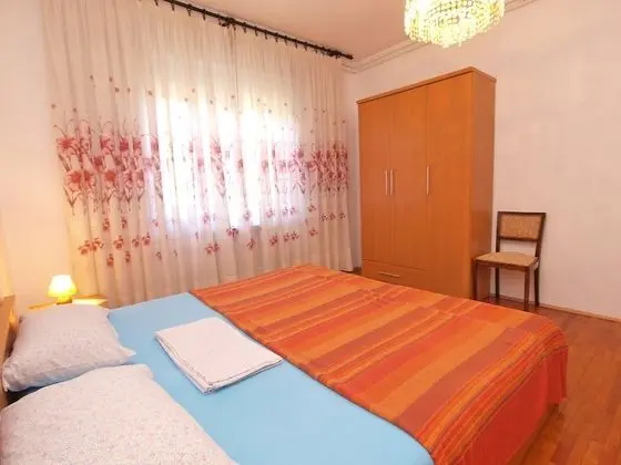 Apart Daire, 4 Yatak Odası (906/2111)