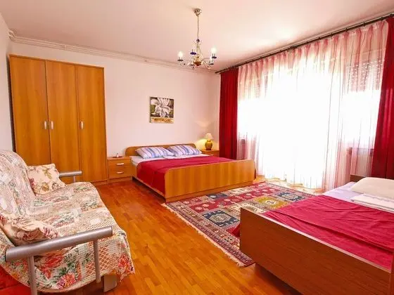 Apart Daire, 4 Yatak Odası (906/2111)