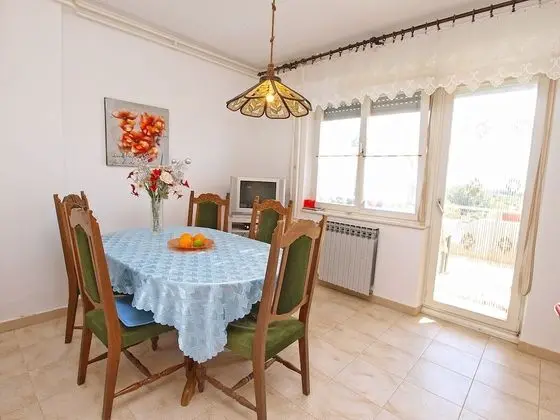 Apart Daire, 4 Yatak Odası (906/2111)