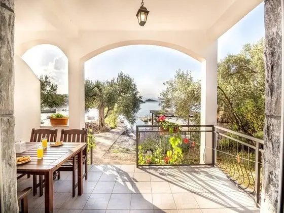 Apart Daire (Superior1Bed Apt,Balcony,Sea View)