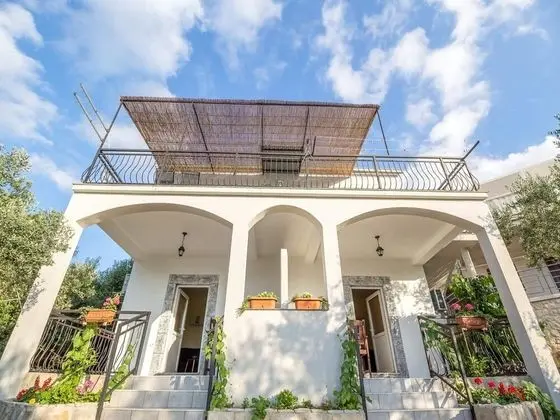 Apart Daire (Superior1Bed Apt,Balcony,Sea View)