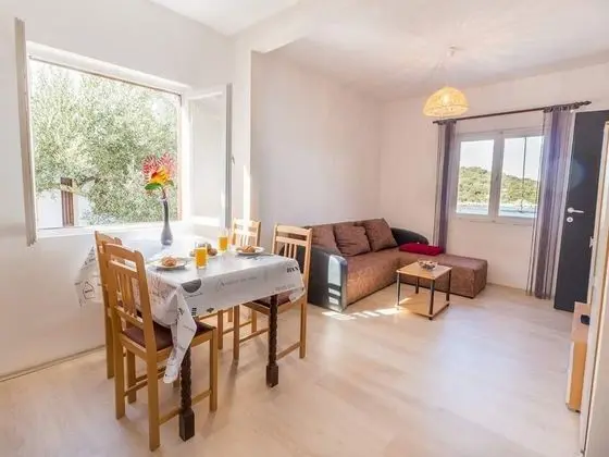 Apart Daire (Two Bed Apt,Terrace,Sea View)