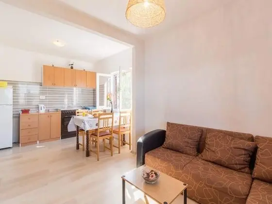 Apart Daire (Two Bed Apt,Terrace,Sea View)
